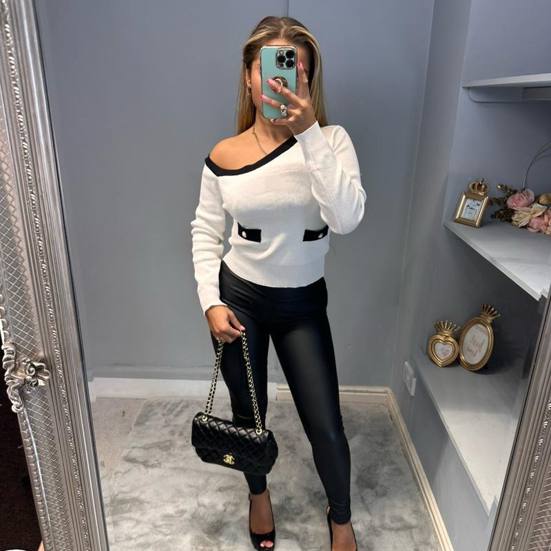 Chantelle Pearl Button Knitted Top Knitwear