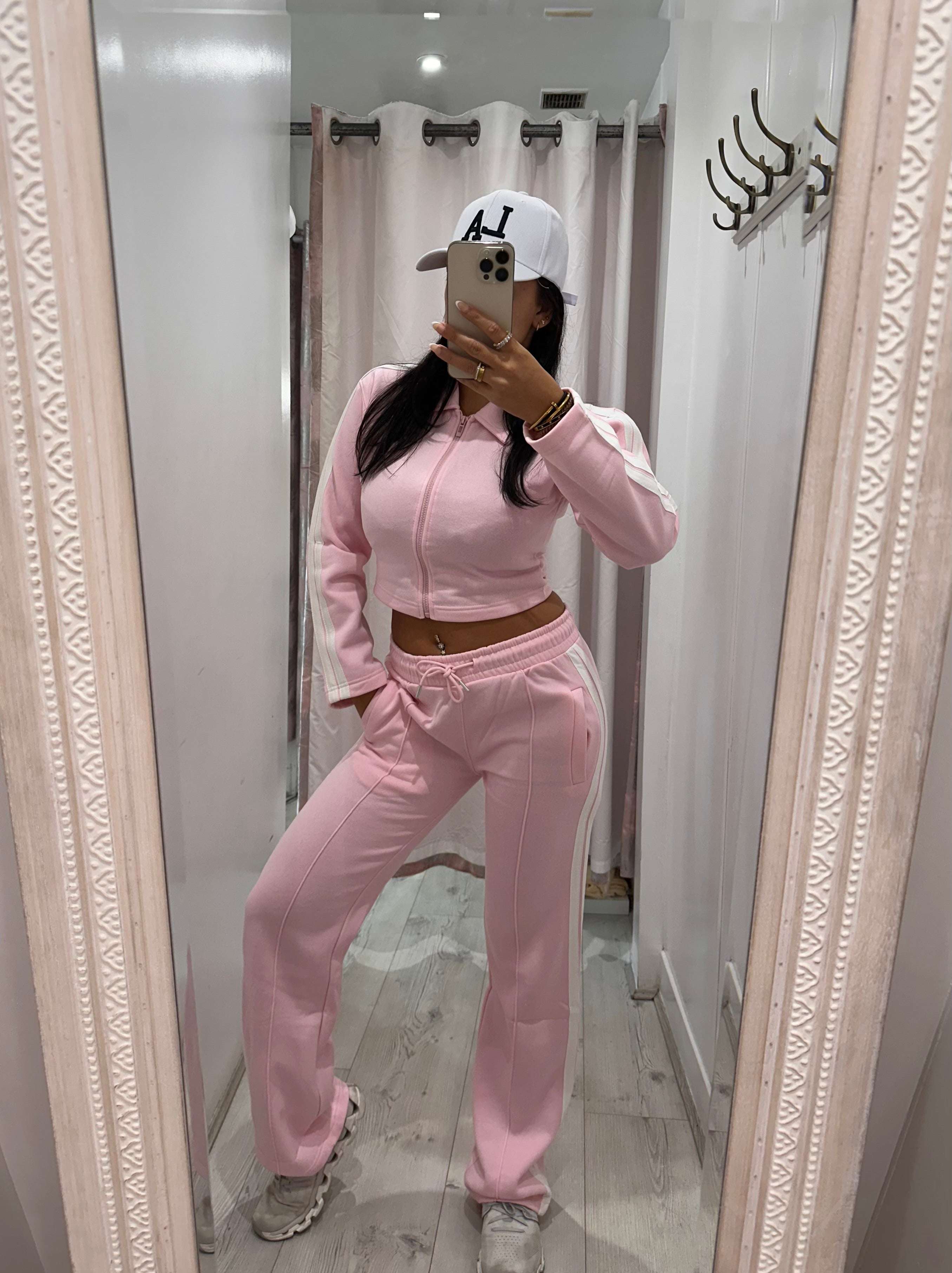 DORA Tracksuit two-piece set with long sleeves and drawstring waist for comfortable wear