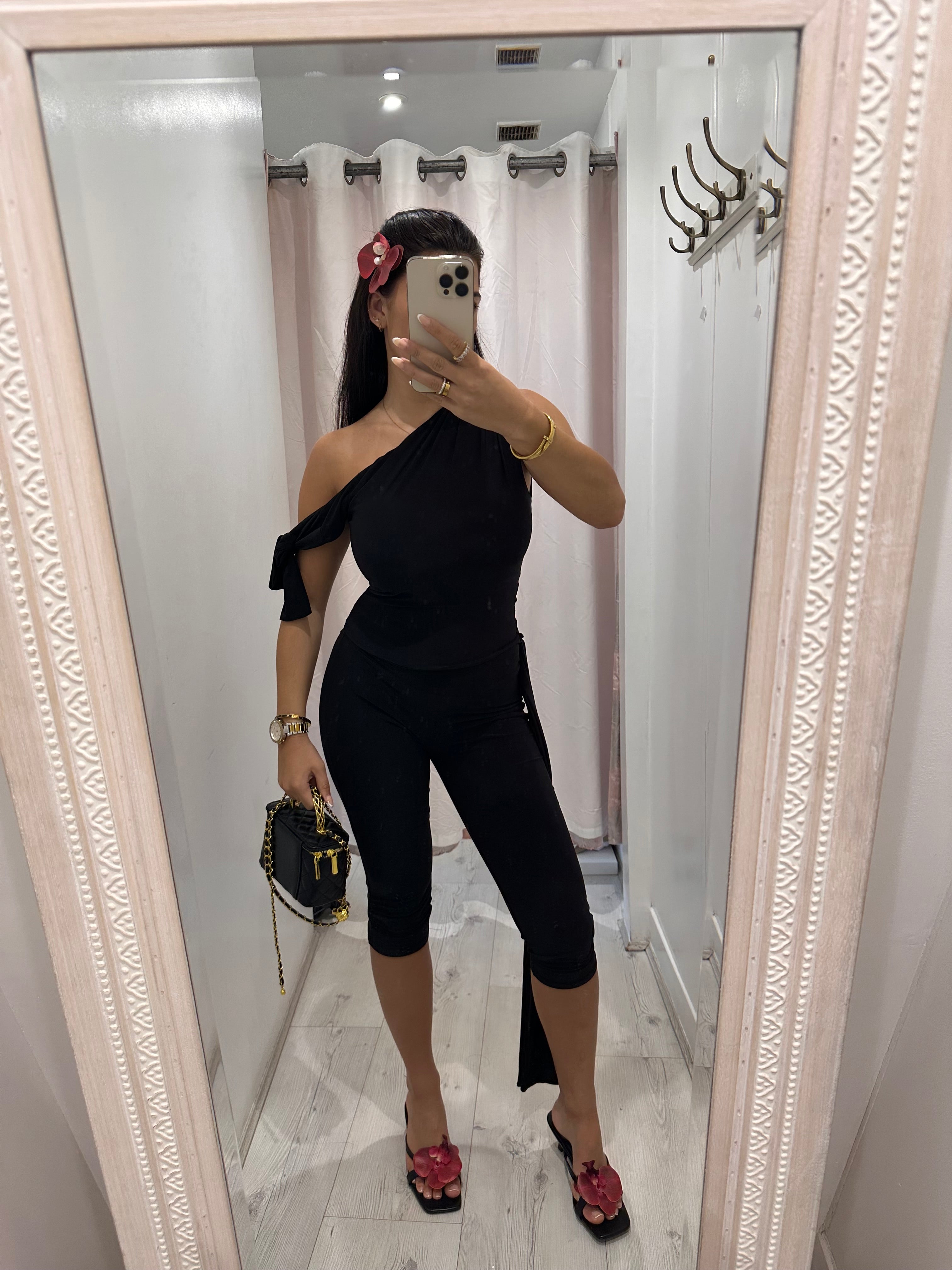 AMARNI One-Shoulder Coord