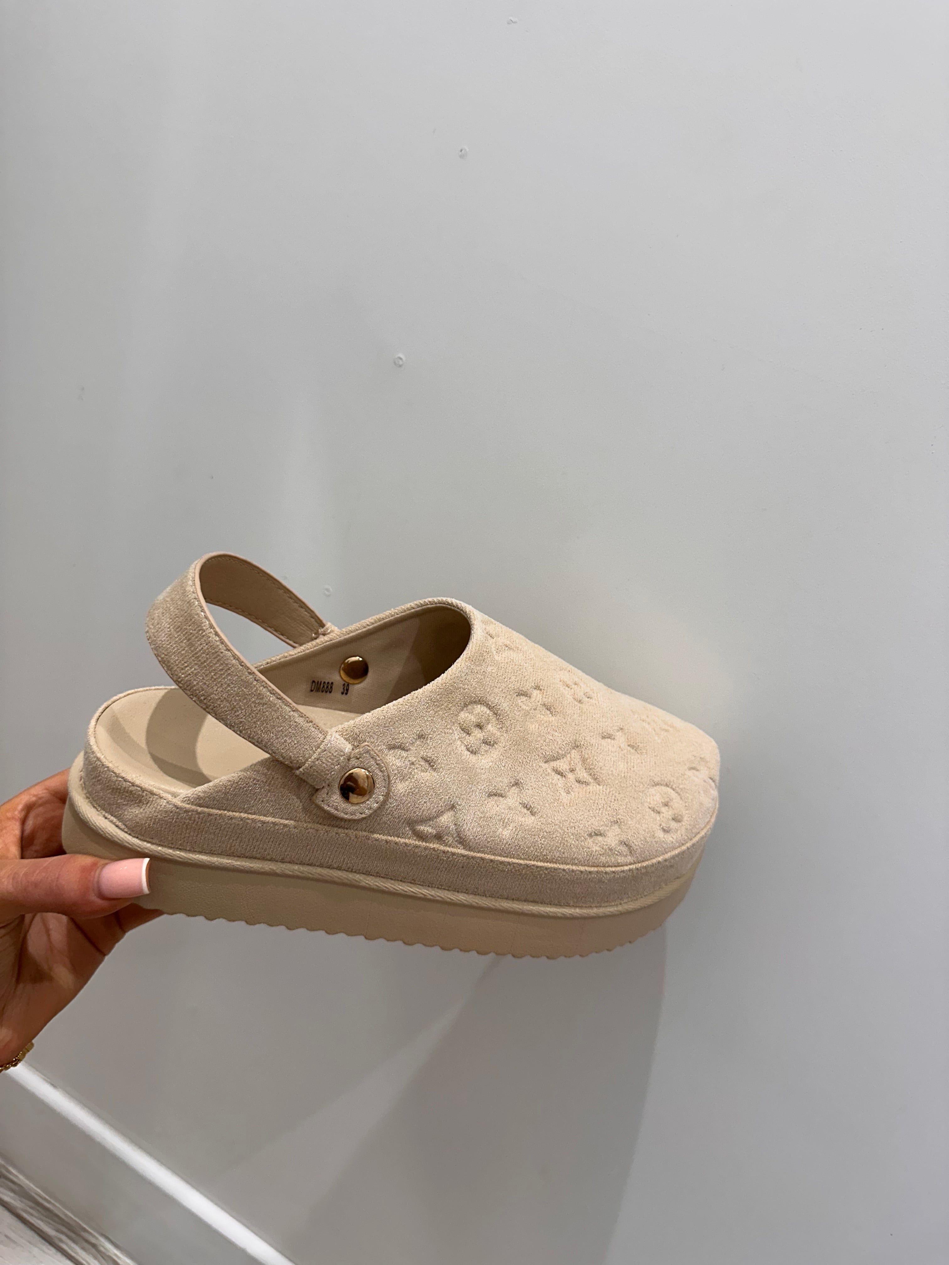 LEO Slip On Comfy Womens Shoes