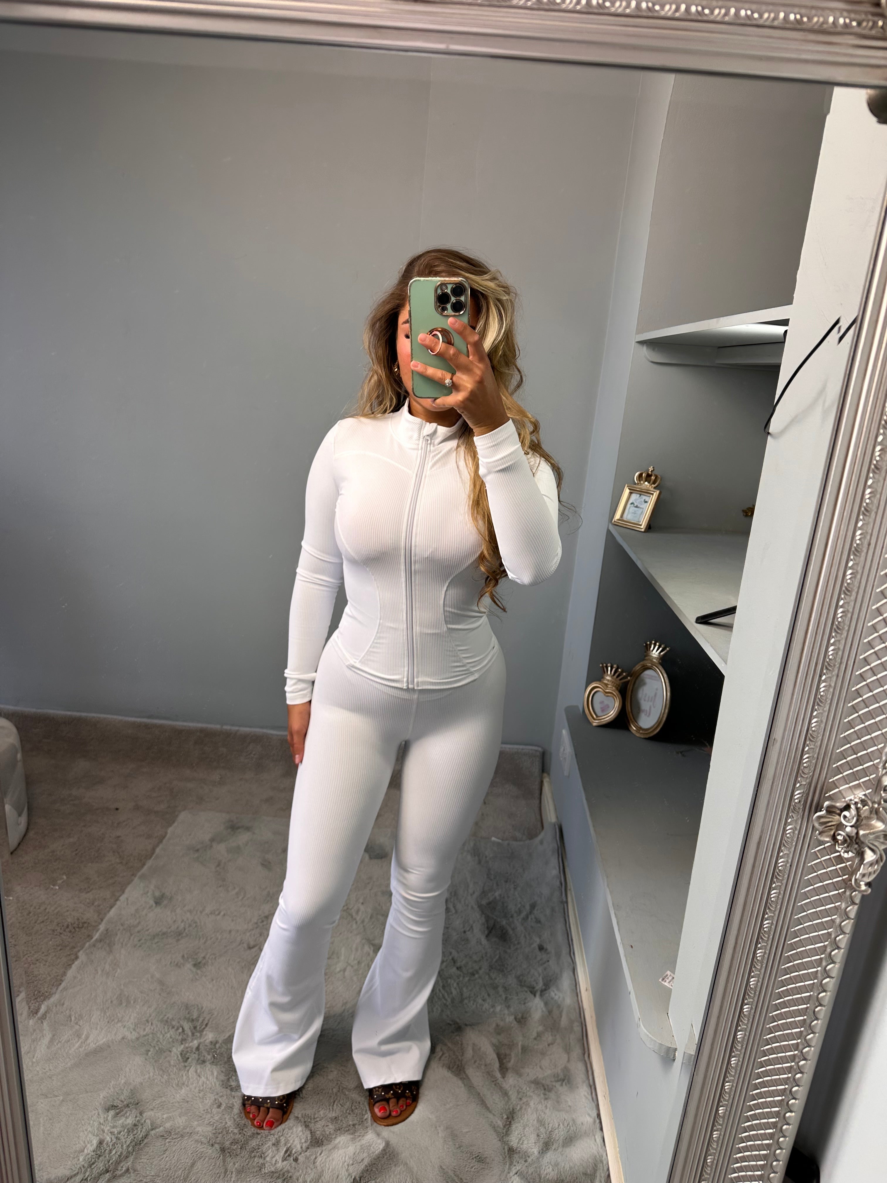 Women’s yoga outfit