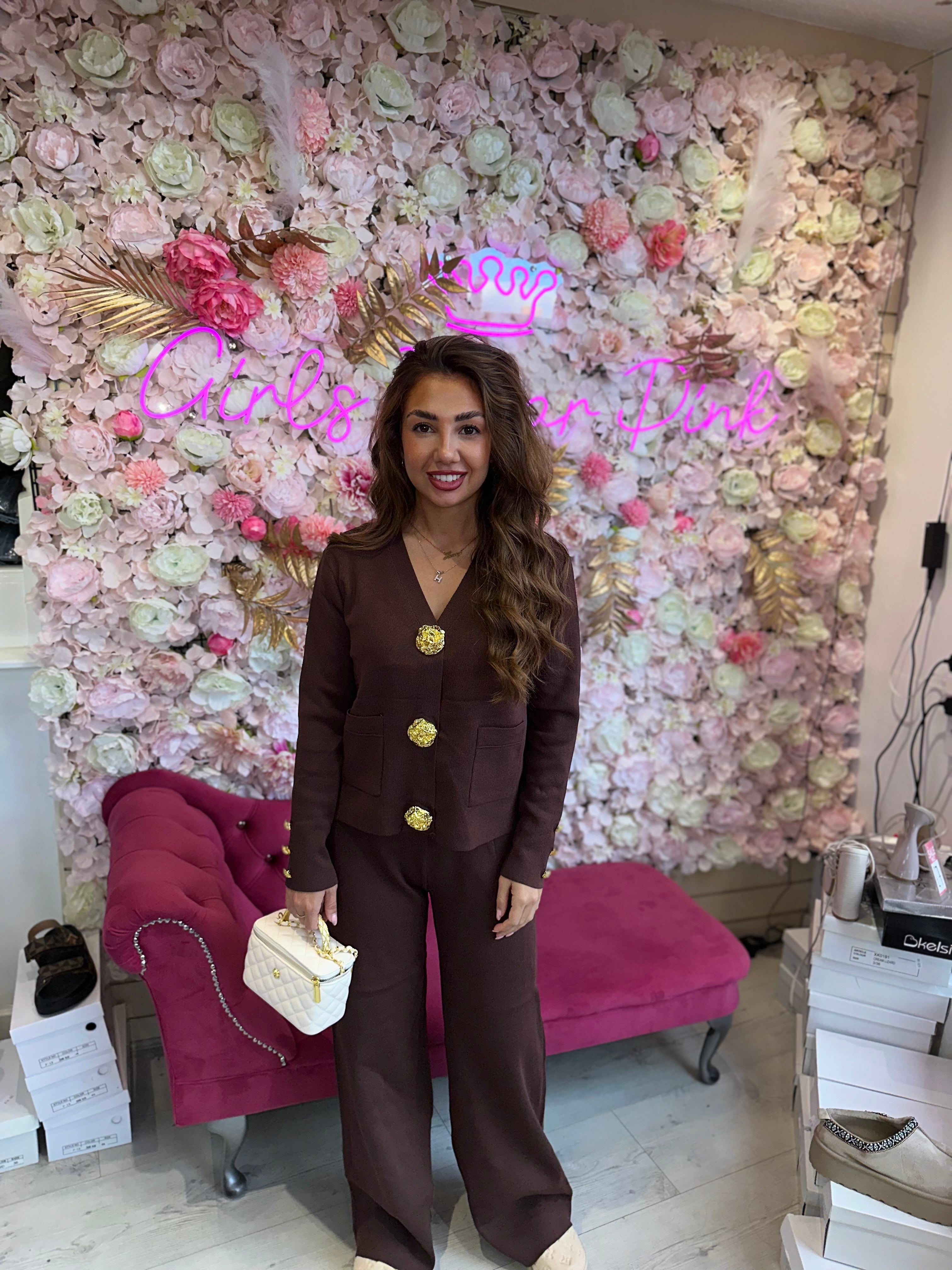 ADA Lounge Gold Button Set