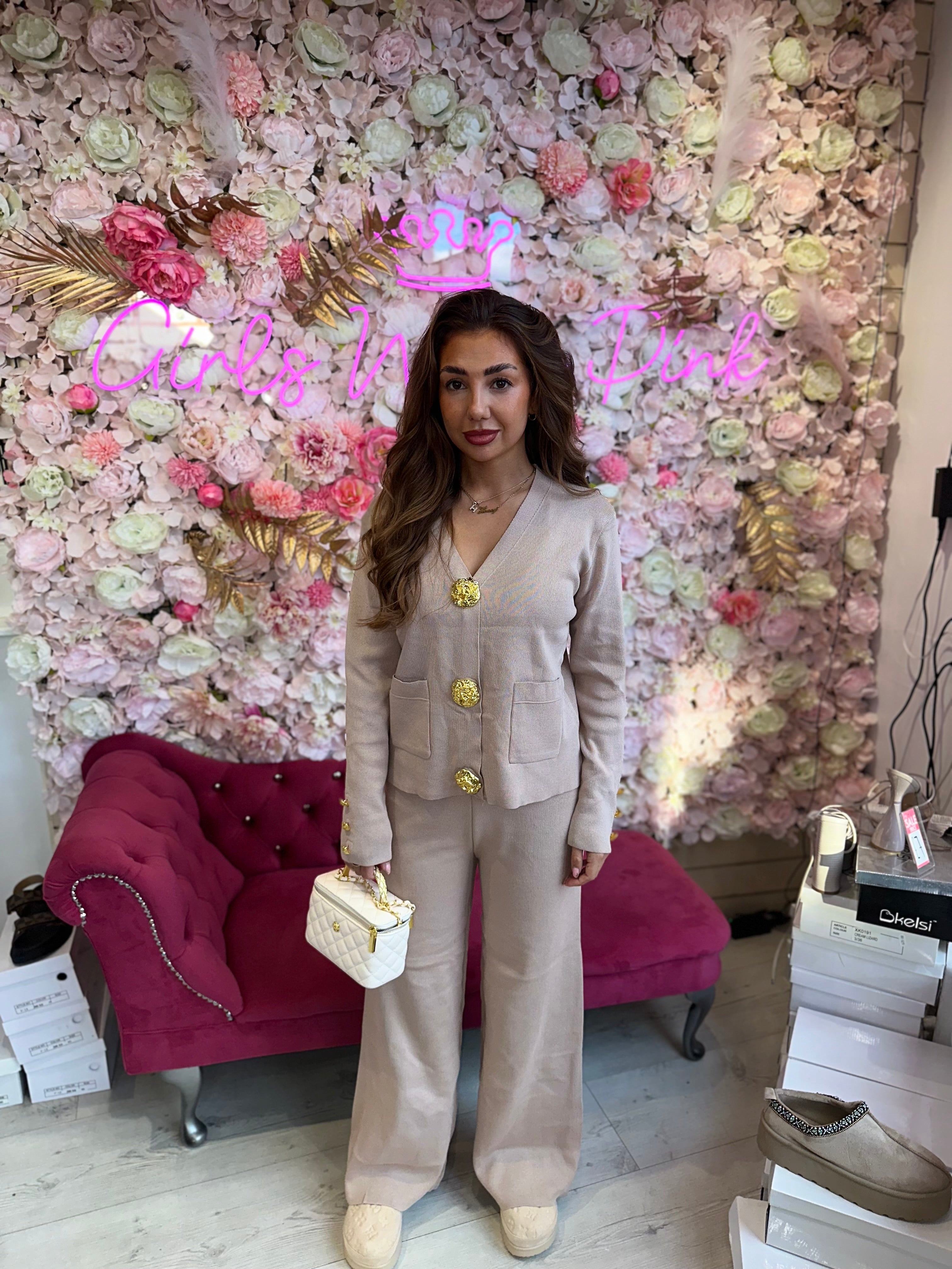 ADA Lounge Gold Button Set