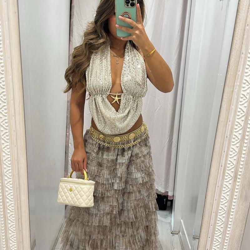Lily Frilly Maxi Skirt Women Outfit