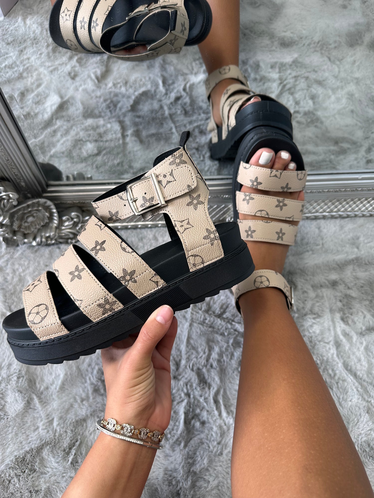 ALEXA gladiator sandals