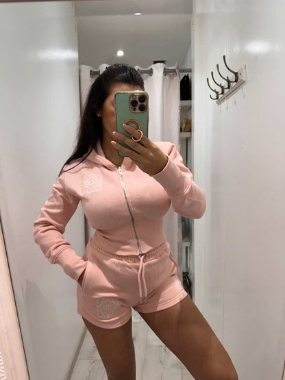 QUEENIE shorts and hoodie set