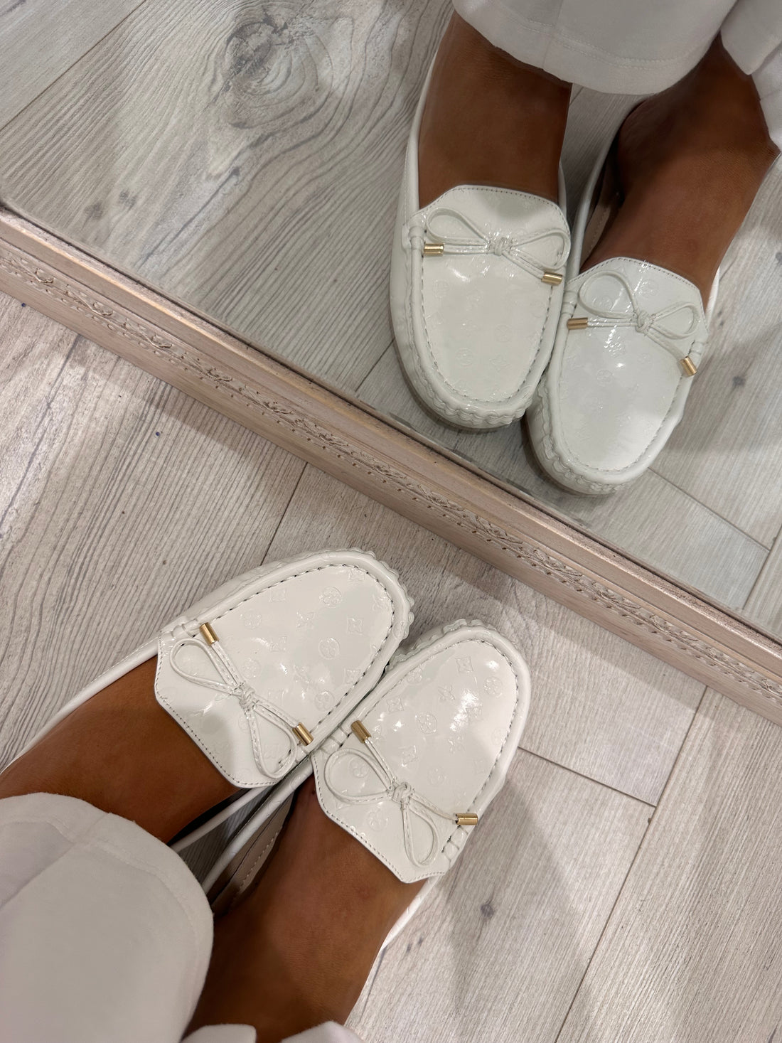 LV slip on shoes