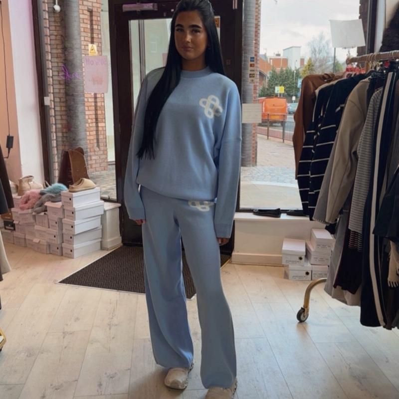 ALBA Jumper And Wide Leg Tracksuit