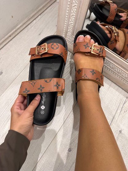 ASTRA SANDALS