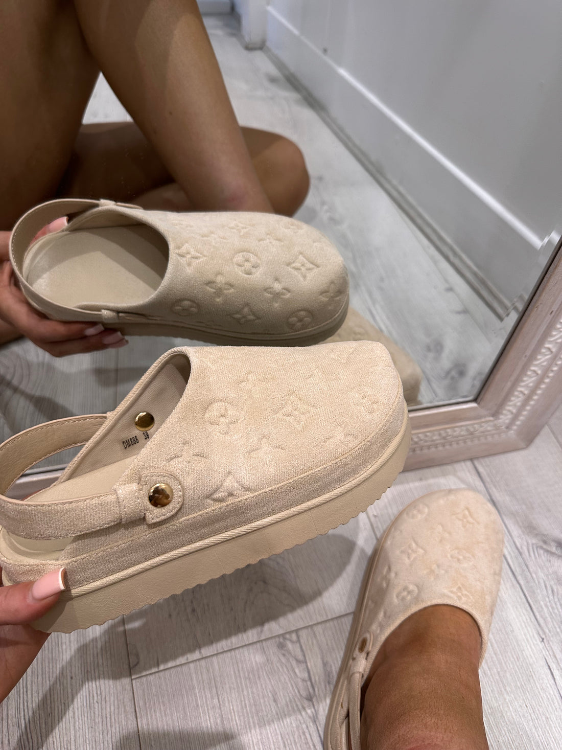 LEO Slip On Comfy Womens Shoes