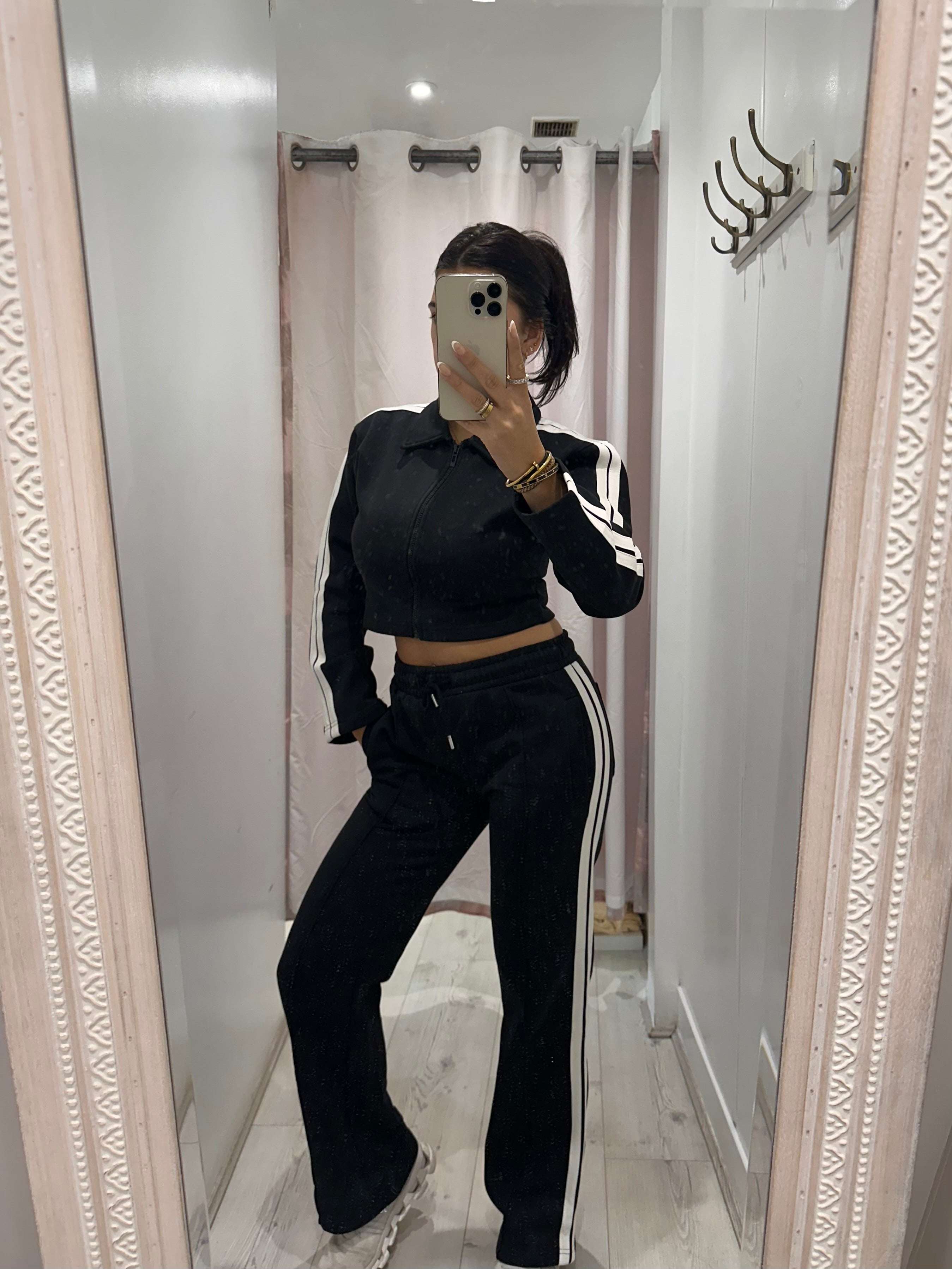 DORA Tracksuit two-piece set with long sleeves and drawstring waist for comfortable wear