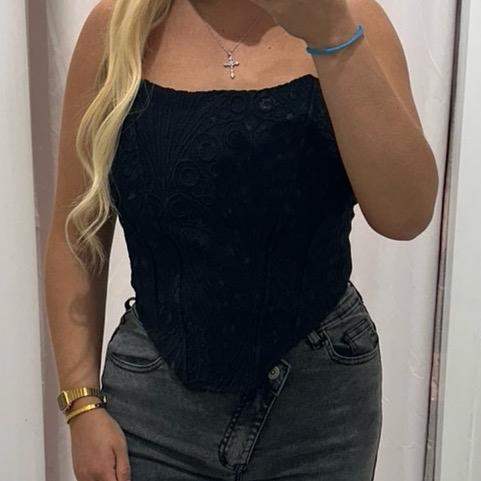 Haut corset en dentelle