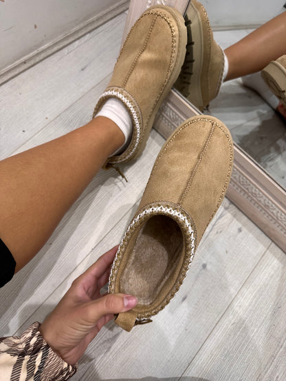 GIVANZA Fur Lined Slippers