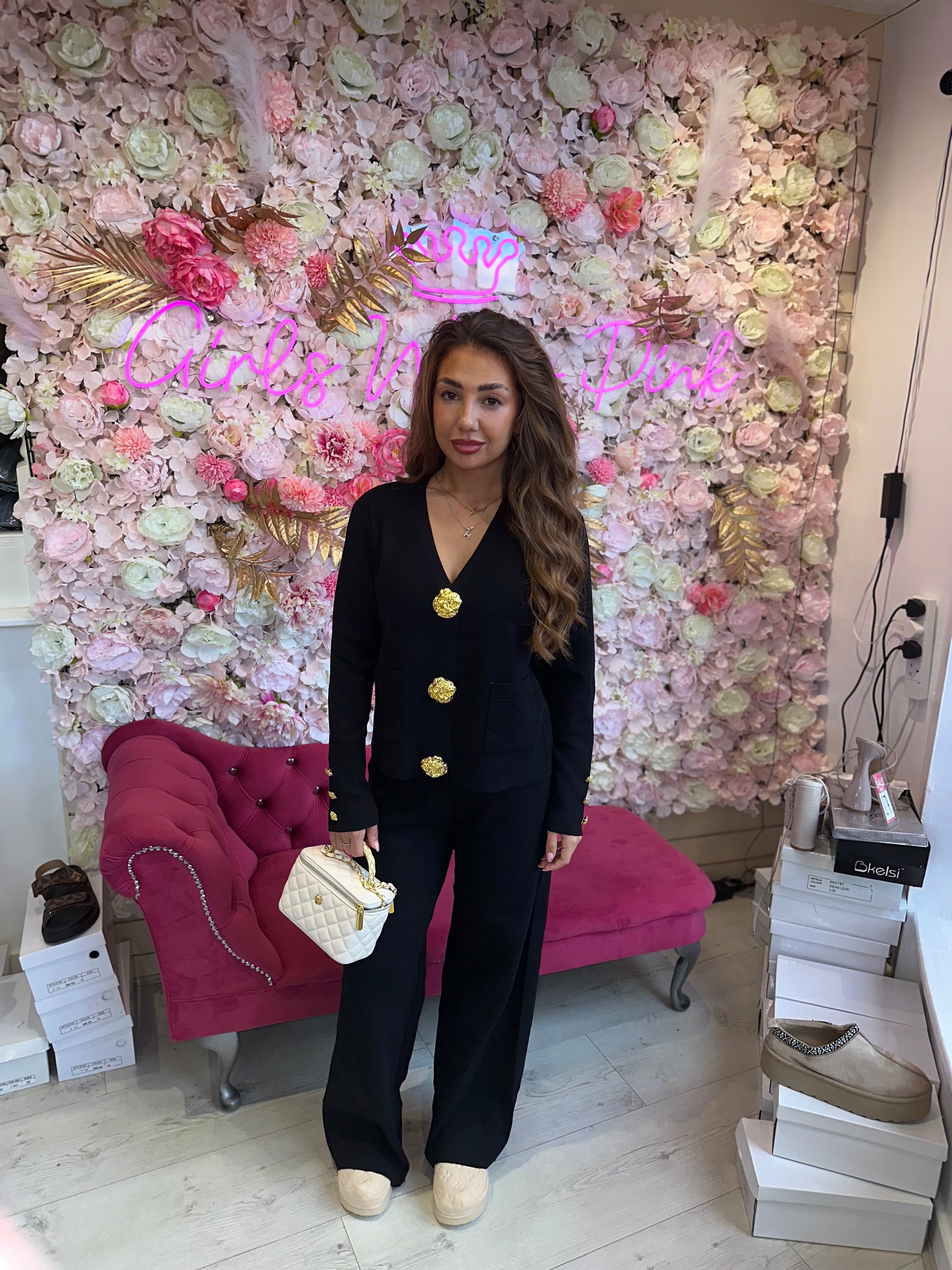 ADA Lounge Gold Button Set