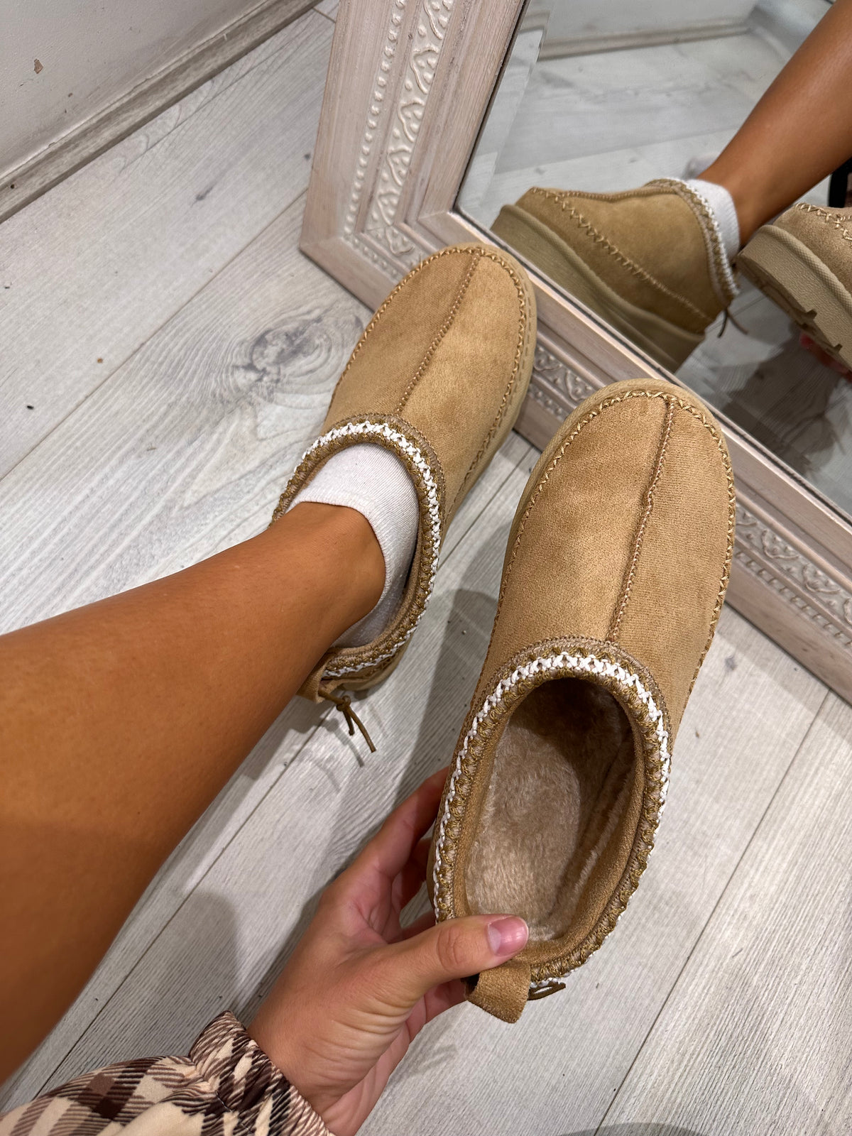 GIVANZA Fur Lined Slippers