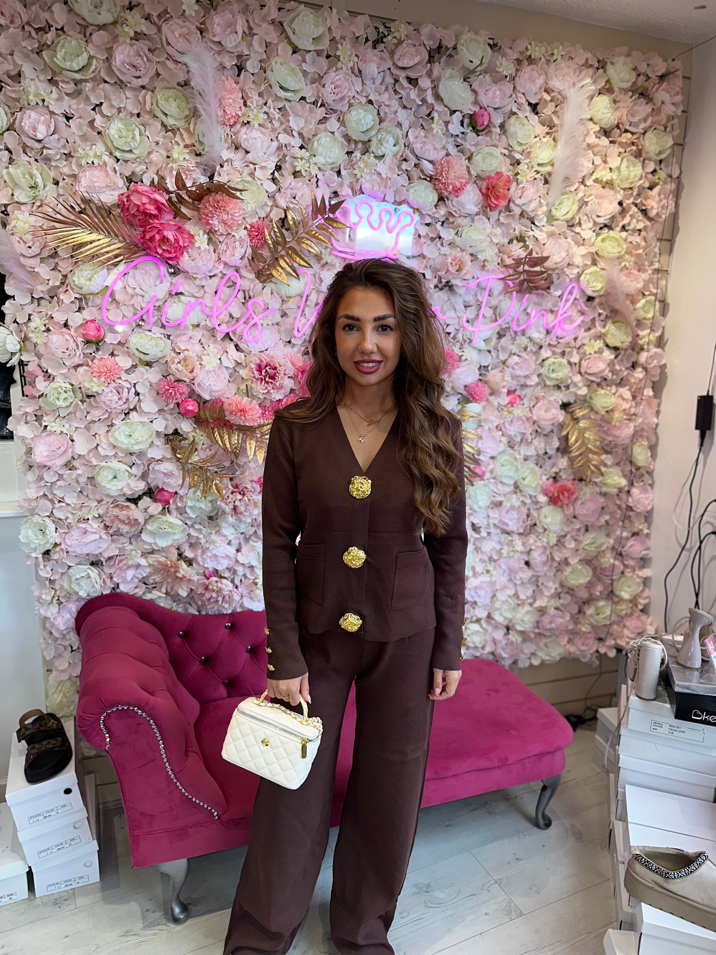 ADA Lounge Gold Button Set