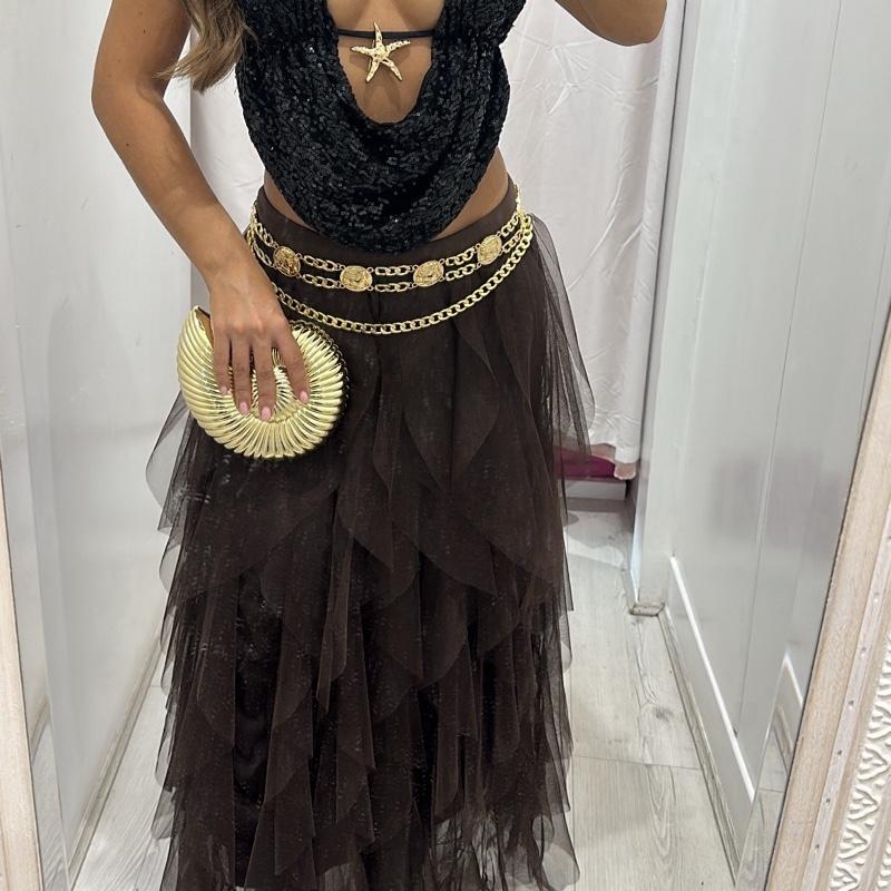 Lily Frilly Maxi Skirt Women Outfit