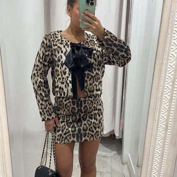 Ensemble cardigan et mini-jupe pailletés NAOMI imprimé léopard avec nœud